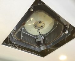 店舗・オフィス用エアコン 室内機 天井埋込カセット形 クリーニング